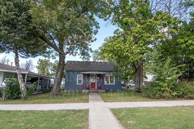 Building Photo - 2-Bedroom 1- Bathroom Home