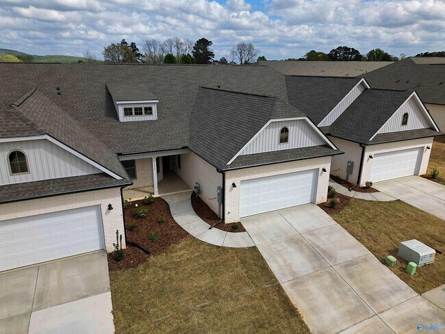 Photo - 6065 Gardner Maples Dr SE