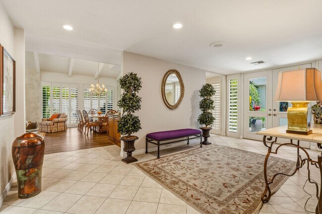 5 Stanford Dr