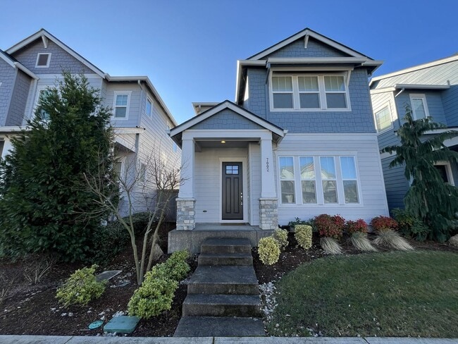 Photo - 3-Bedroom Home in Reed’s Crossing with Luxurious Primary Suite & Open Floor Plan, Fireplace, Wash...