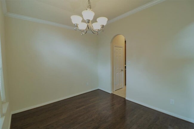 Photo - 1922 Pontius Dr