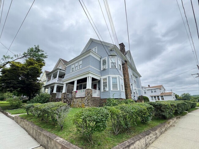 Photo - 62-64 W Prospect Street Unit 2