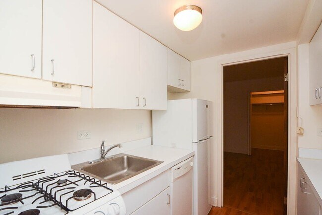 Photo - 622 W Wellington Ave Unit 6H