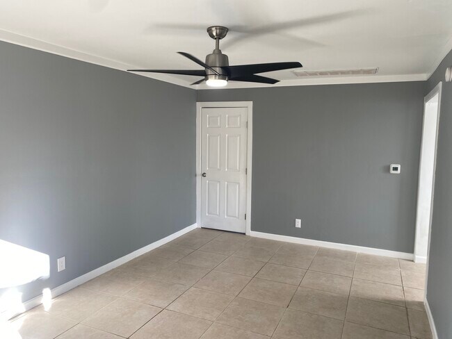 Photo - 4500 Atlantis Dr