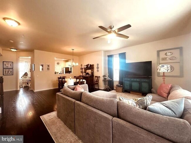 Photo - 1746 Beacon Ln