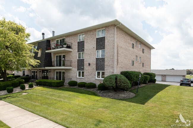 Building Photo - 7405 Tiffany Dr Unit 3SE Rental