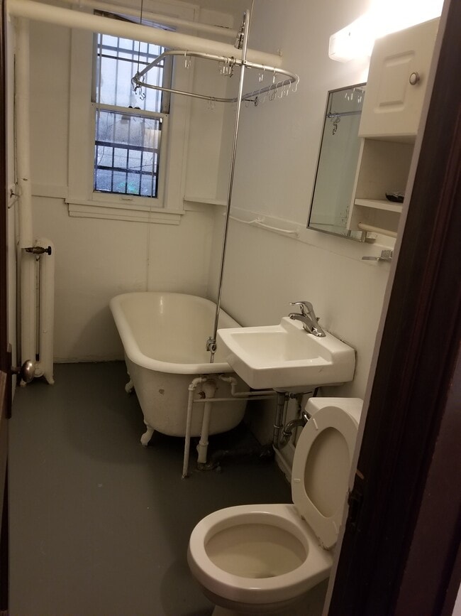 Photo - Yale Place Apartments