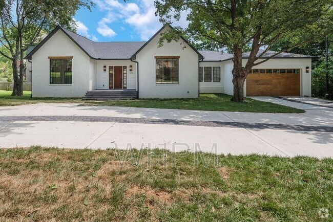 Building Photo - 541 Skyview Dr Rental