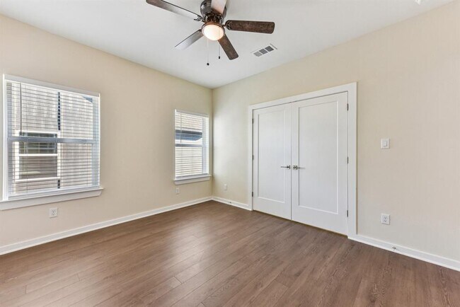 Photo - 17012 Marsh Wren Pass