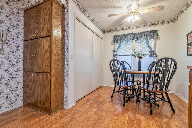 Photo - 16 Dulzura Ln