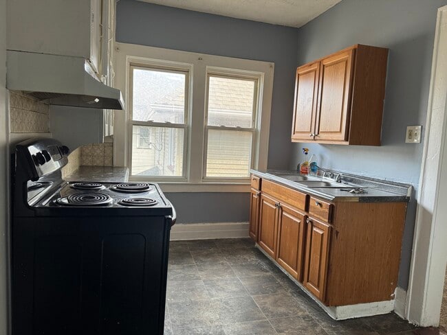 Photo - 386 Ridgeway Ave Unit 03