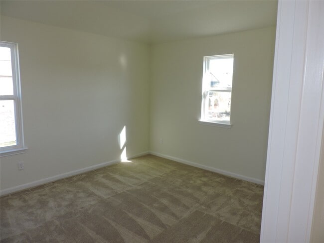 Photo - 1122 Epworth Ct.