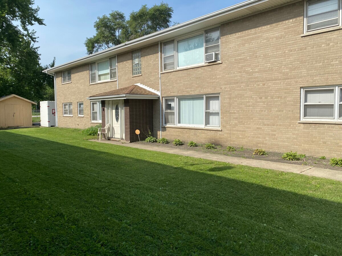 949 Elder Rd Apartments Unit 2N Homewood, IL