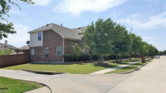 Photo - 1706 Mineral Springs Dr