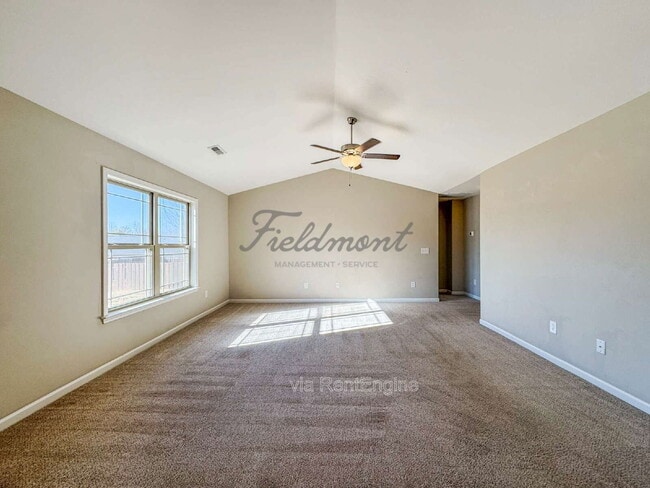 Photo - 116 Veranda Cir