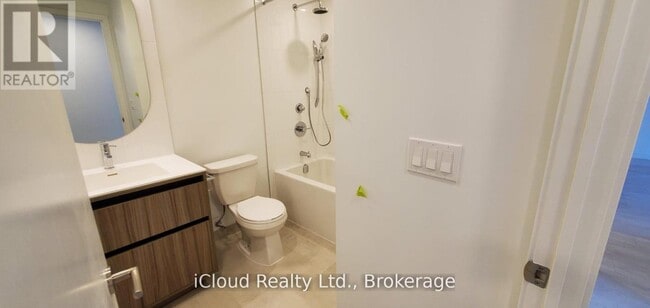 Photo - 7950 Bathurst St Unit 210