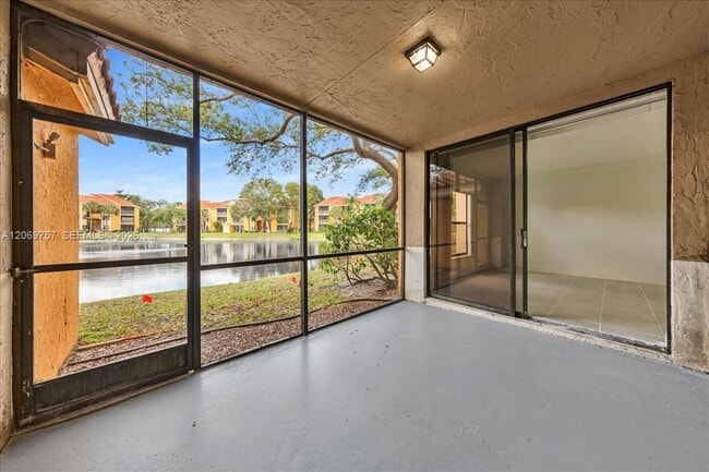 Photo - 3814 Coral Tree Cir Unit 3814