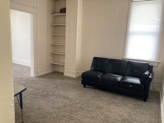 Photo - 765 Jessie St Unit B