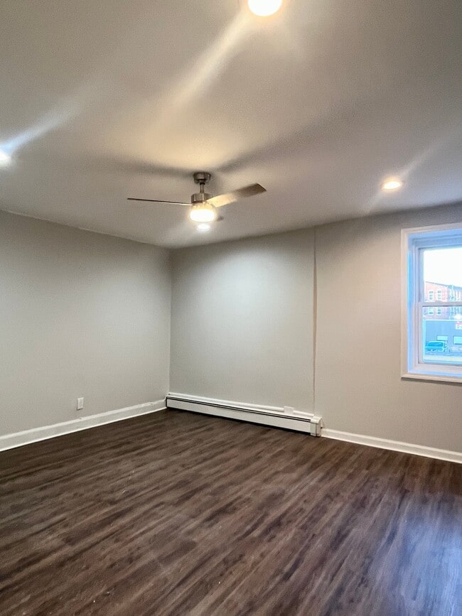 Photo - 23 Pompton Rd Unit BE