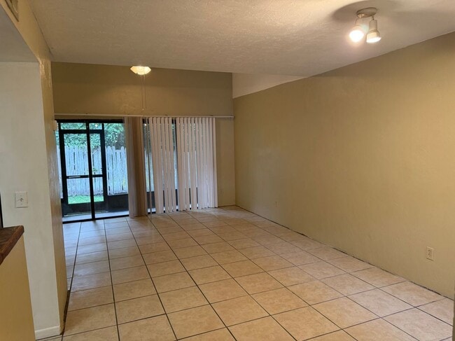 Photo - 4304 SW 70th Terrace