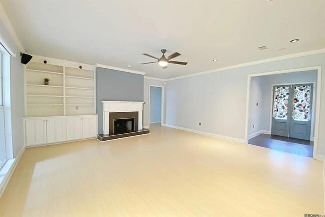 5131 Landing Ct