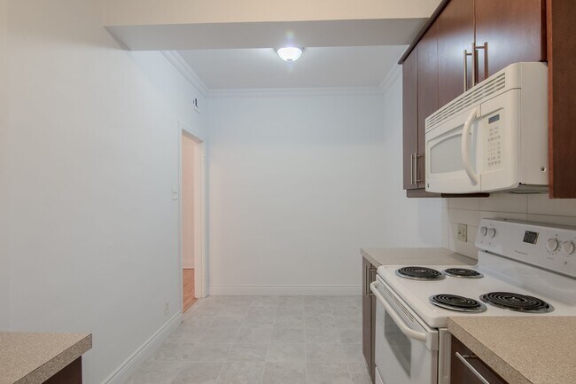 Photo - 6211 Av. Lennox Unité 00D7