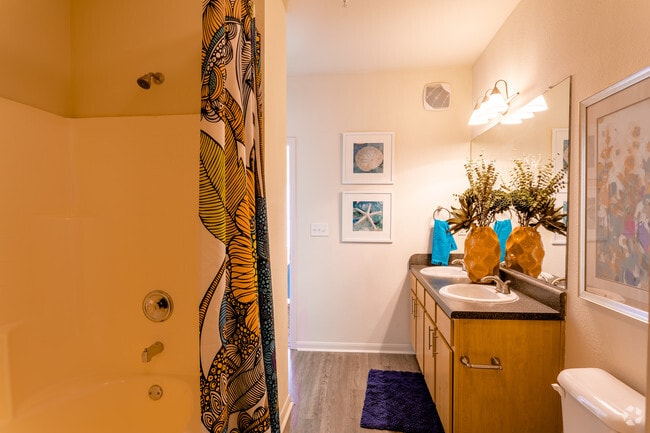 2BR,2BA
