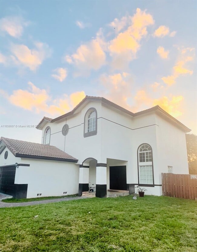Building Photo - 20318 SW 87th Ct Rental