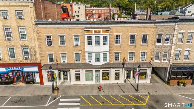 Building Photo - 14 Railroad St