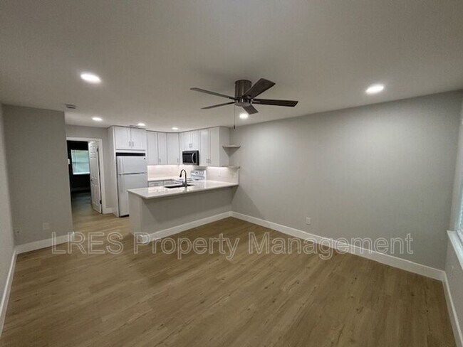 1031 Columbia Ave