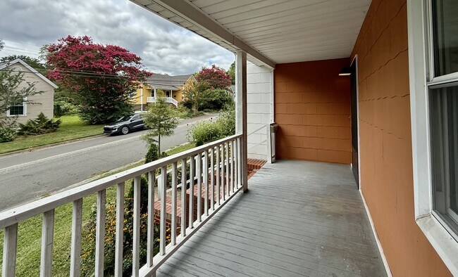 Photo - 904 Carolina Ave