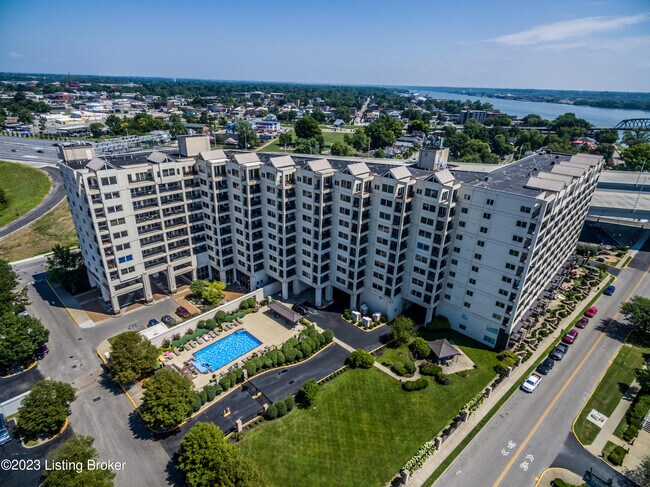 Building Photo - 1 Riverpointe Plaza Unit 912 Rental