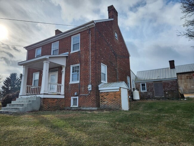 Photo - Large and Beautiful Farm House in Quiet Area