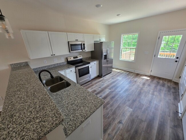 Photo - 550 Peachers Mill Rd