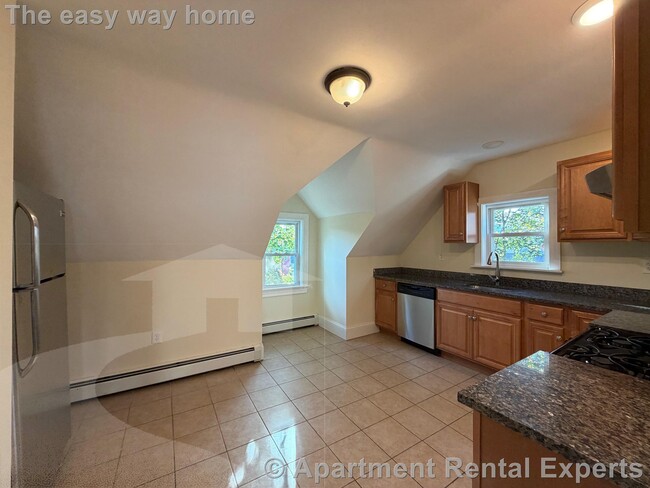 Photo - 102 Sycamore St Unidad #3