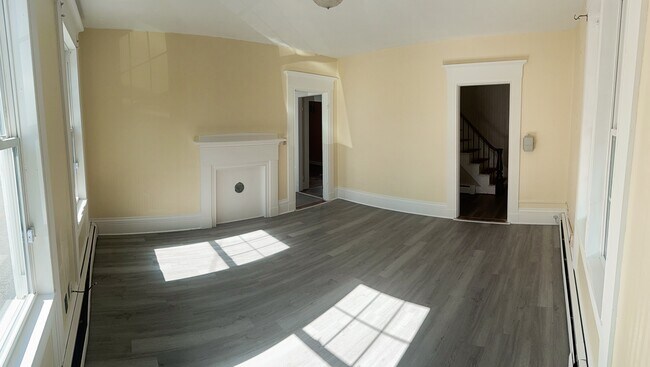 Photo - 47Church St-