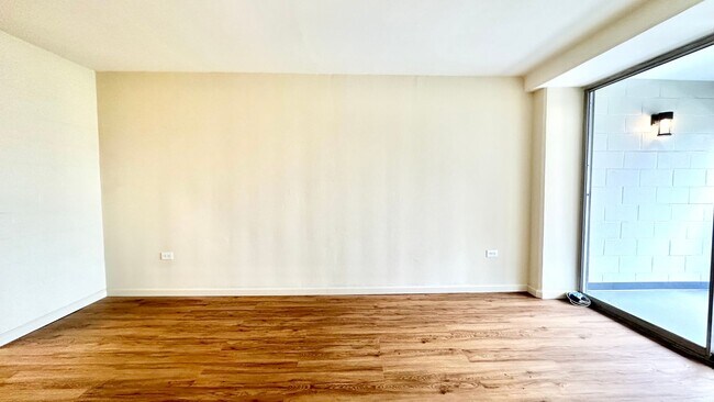 Photo - SPACIOUS 1 BED/1 BATH/1 PARKING w/ LANAI - AVAILABLE NOW in TOWN HOUSE - Conveniently Located! Unit 1010
