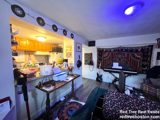 Photo - 19 Brighton Ave Unit A