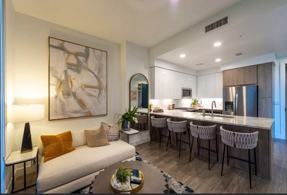 Photo - 1616 Post Oak Blvd Rental