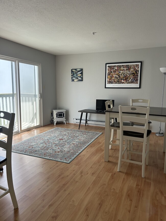 Building Photo - 853 Ocean Shores Blvd NW Rental