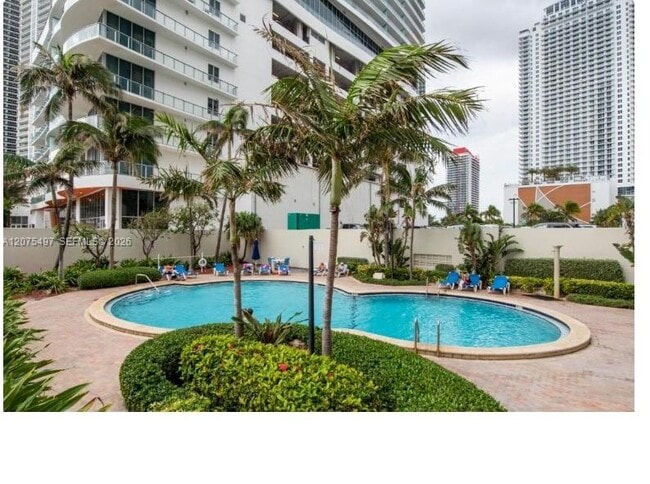 Photo - 4001 S Ocean Dr Unidad 9N