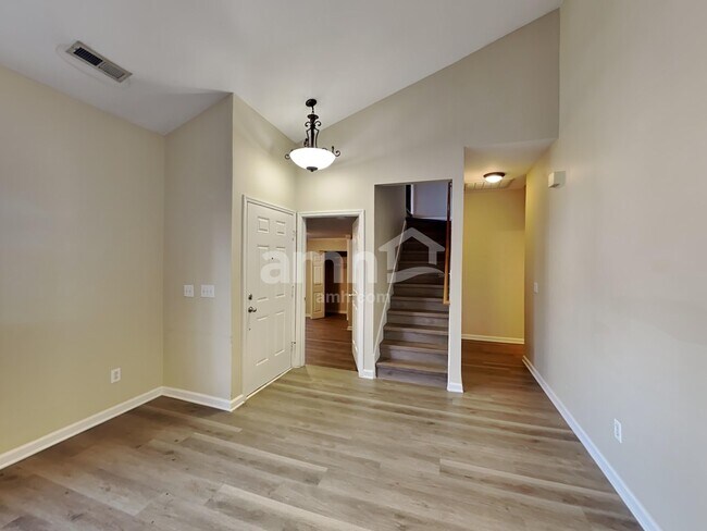 Photo - 1918 Dunedin Dr