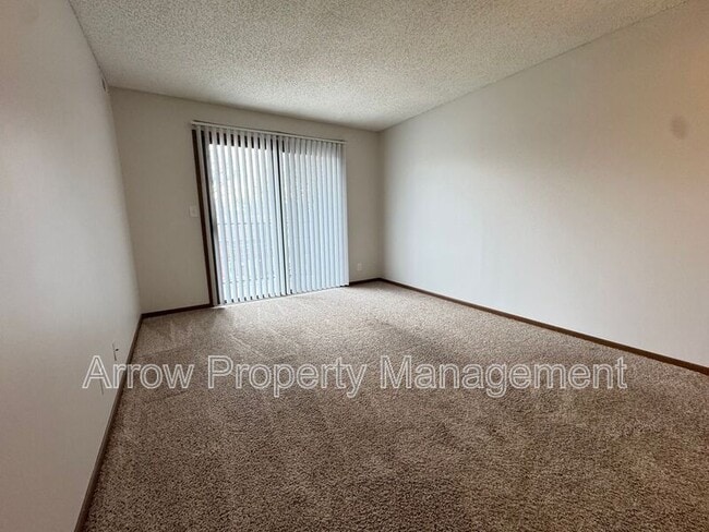 Photo - 3405 Holdrege St Unit 304