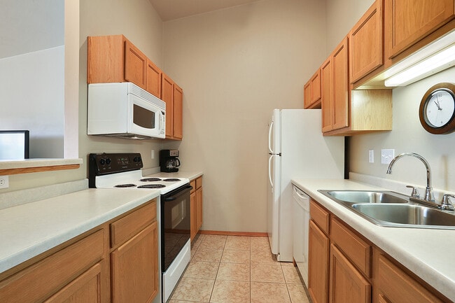 Photo - Highland Springs Apartments