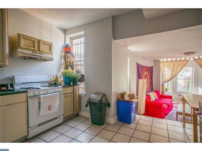 Photo - 22 N Preston St