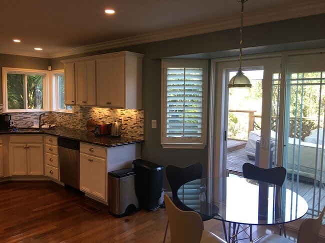 Photo - 5841 Charter Oaks Dr