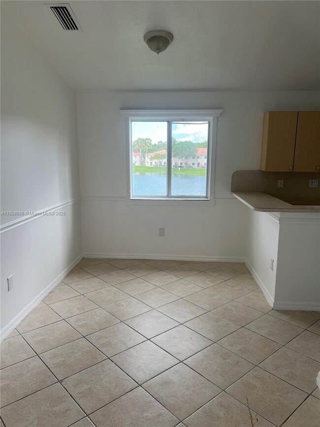 Photo - 2921 SE 12th Rd Unit 206-56