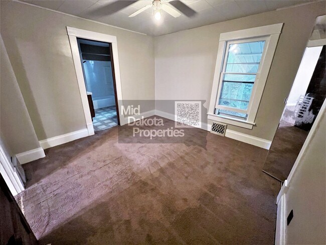 Photo - 908 E 3rd- 2 bedroom house