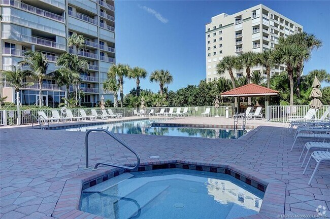 Building Photo - 3880 N Hwy A1A Unit 905 Rental