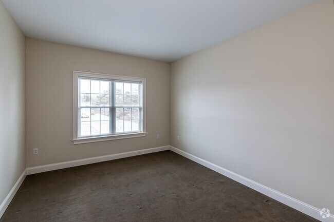 2BR, 1BA - Bedroom
